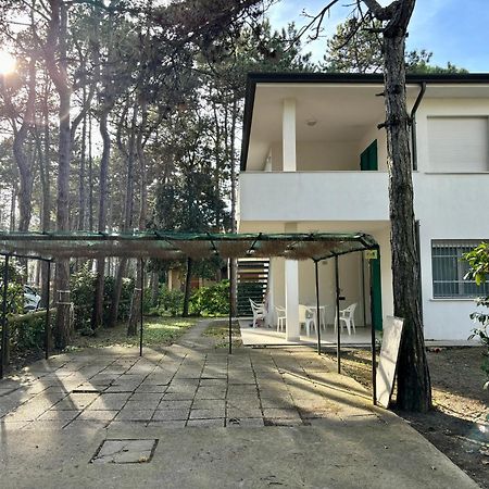 Villa Giorgio 2 Mare E Pineta Bibione Dış mekan fotoğraf