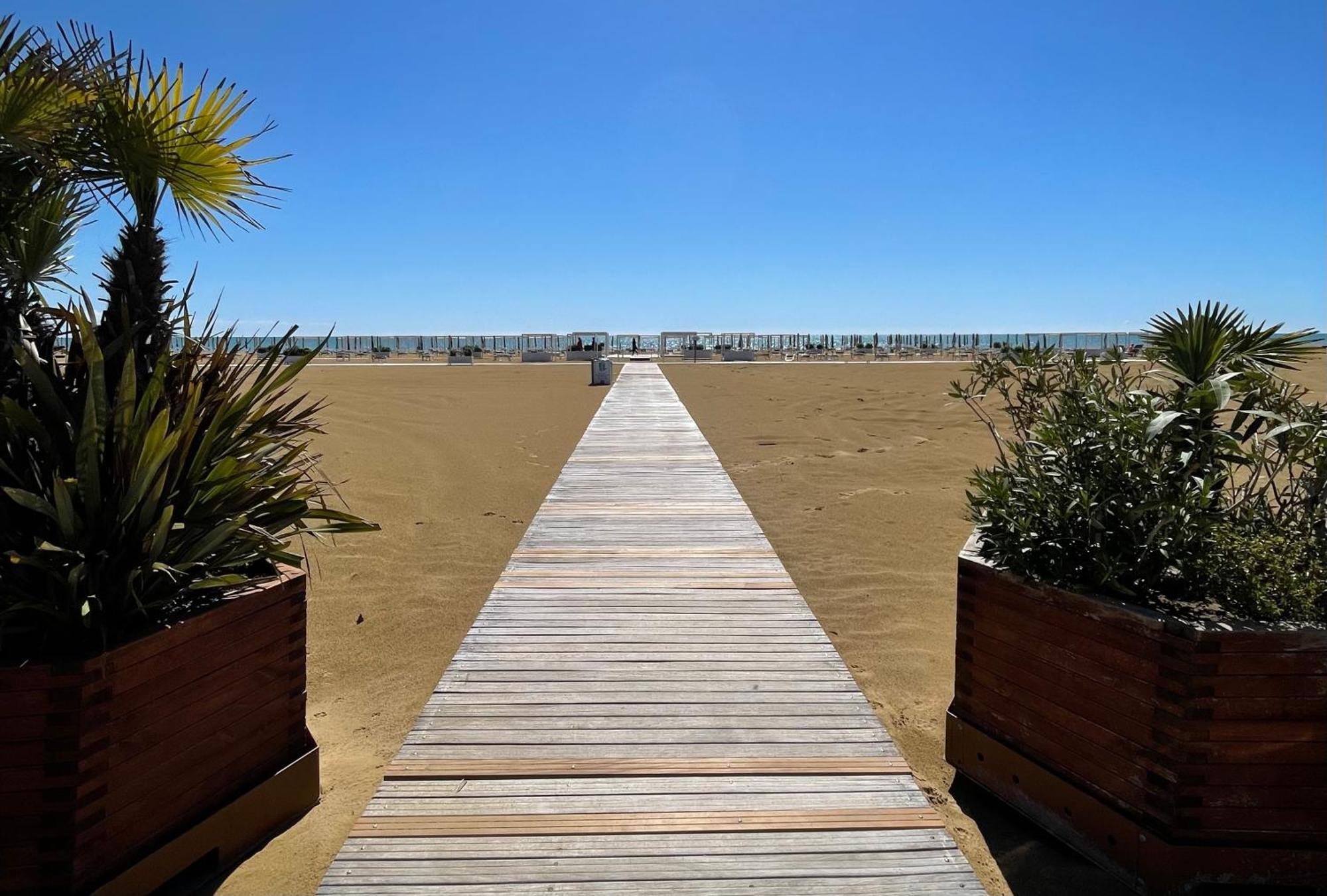 Villa Giorgio 2 Mare E Pineta Bibione Dış mekan fotoğraf